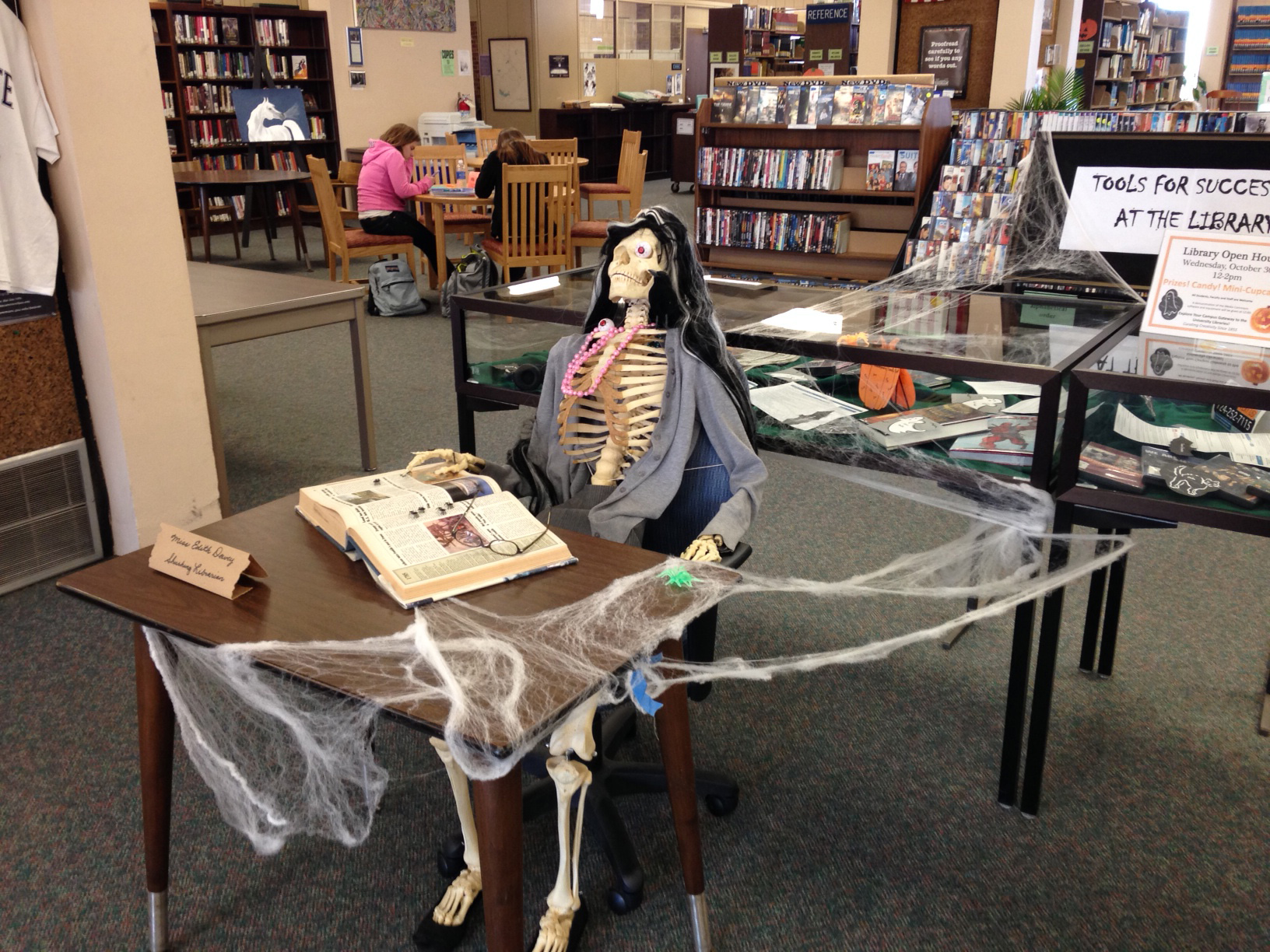 Skeleton Librarian